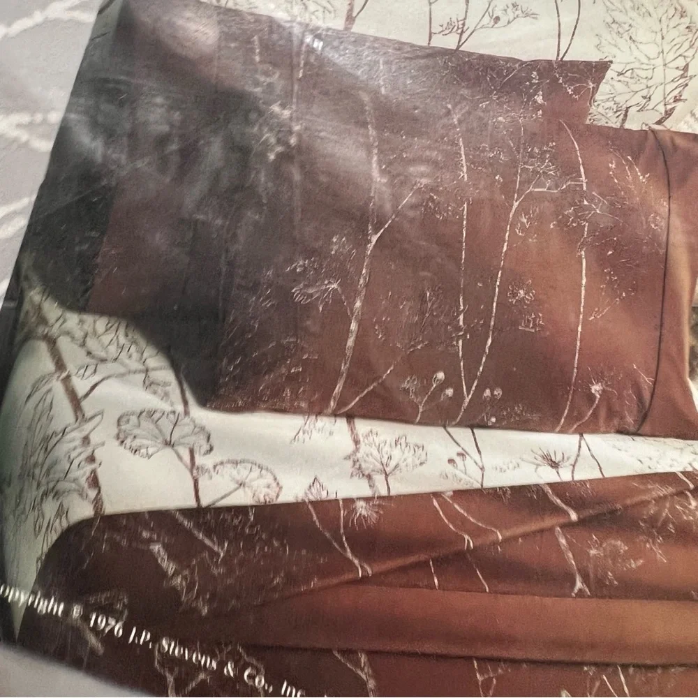 Vintage Utica by Stevens Percale Full flat Sheet Botanical Gray white print